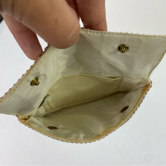 Vintage 1930s Whiting Davis White Mesh Clutch Purse Vintage Envelope Style Purse - Picture 12 of 17